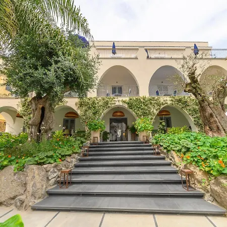 Terme Oriente - & ايسكيا